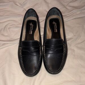 Eastland Women's Black Loafers